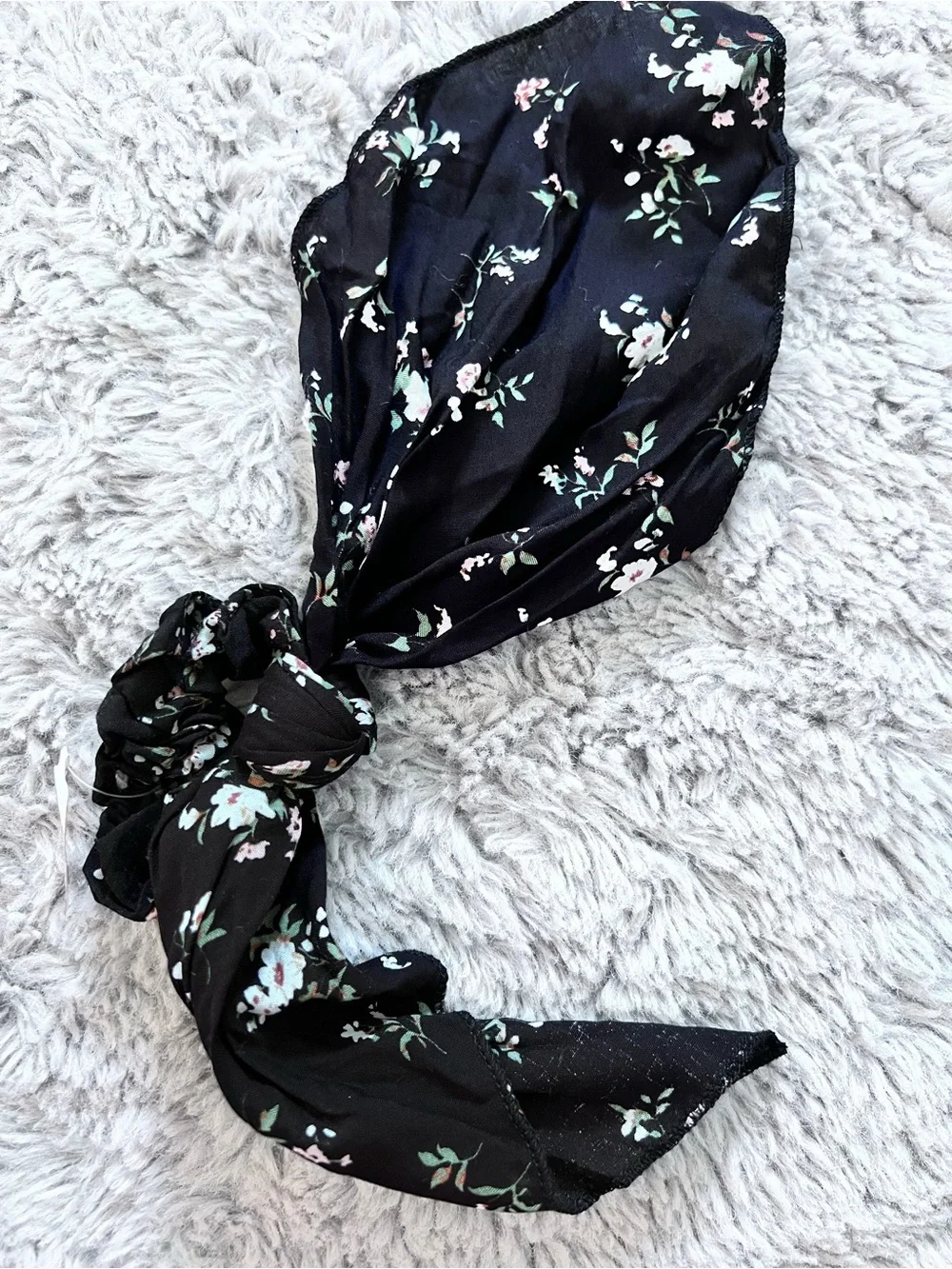 NWT Ponytail Scarf